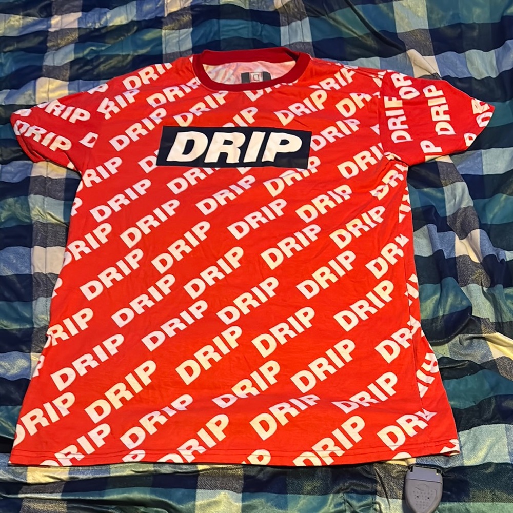 BAILEY APPAREL Red DRIP tee Rue 21 size small